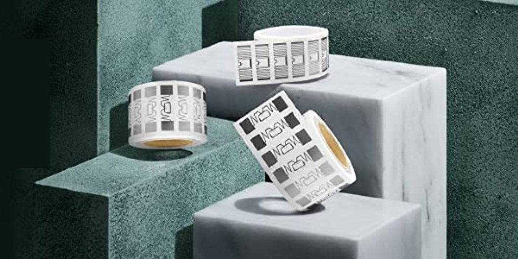 What Are UHF RFID Tags? Difference Between RFID vs. UHF Tags - TagtixRFID