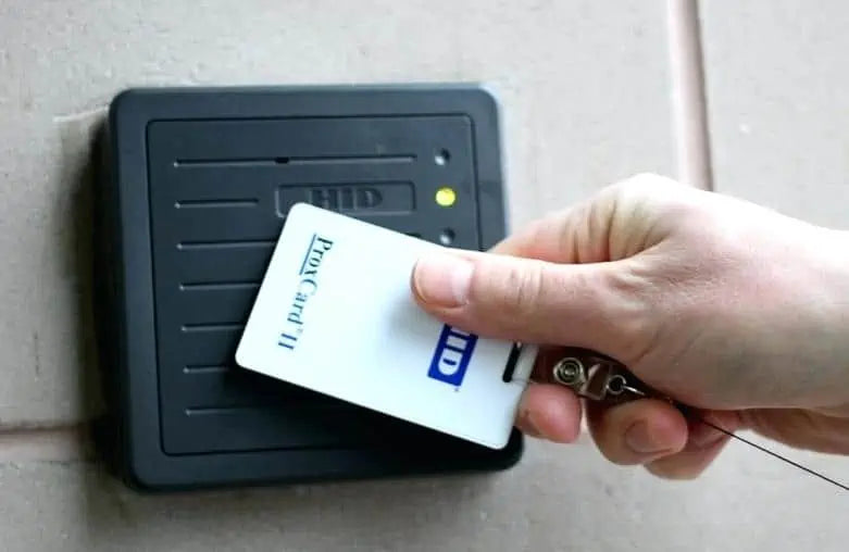 HID smart prox card reader for access control door entry